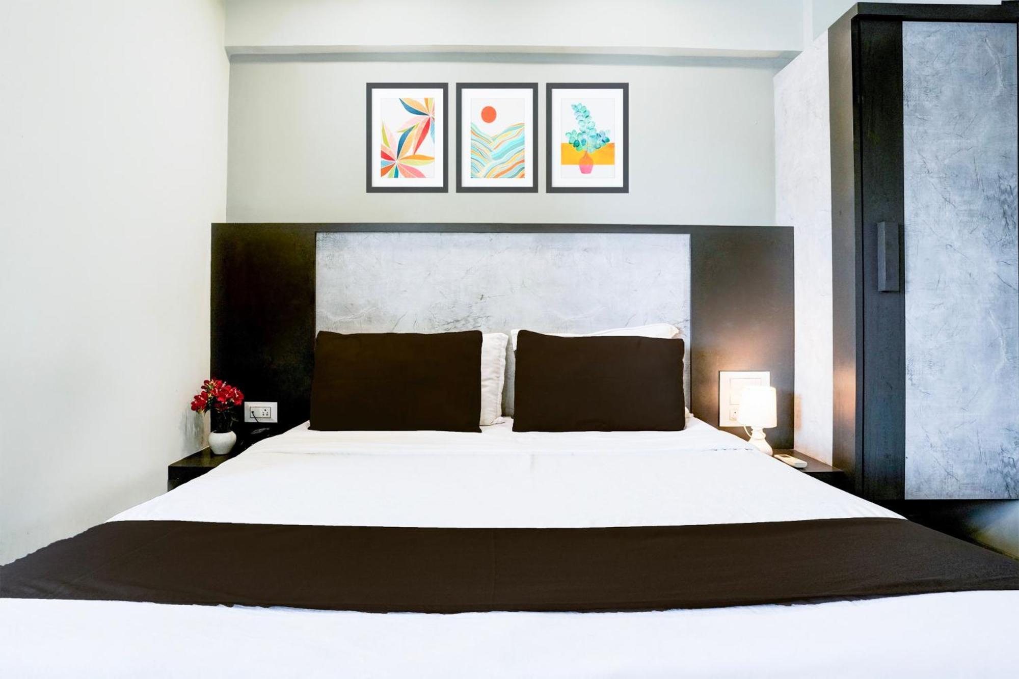 Super Townhouse Oak Vashi Hotel Turambhe Kültér fotó