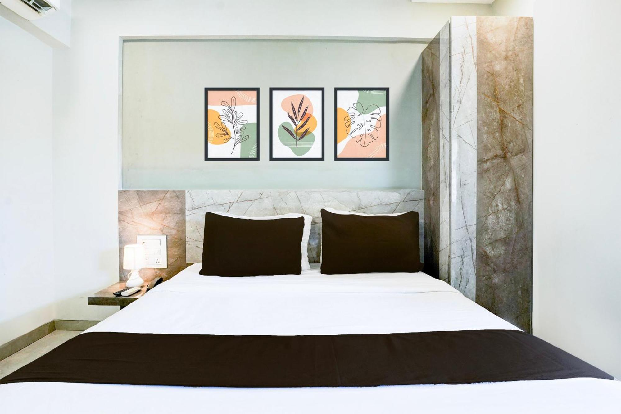 Super Townhouse Oak Vashi Hotel Turambhe Kültér fotó