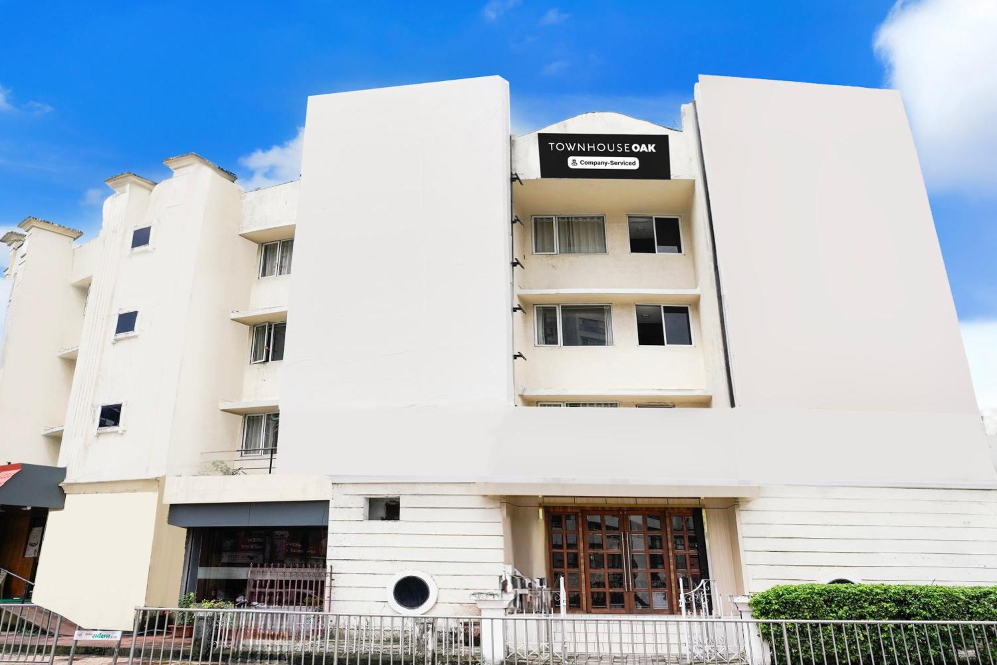 Super Townhouse Oak Vashi Hotel Turambhe Kültér fotó